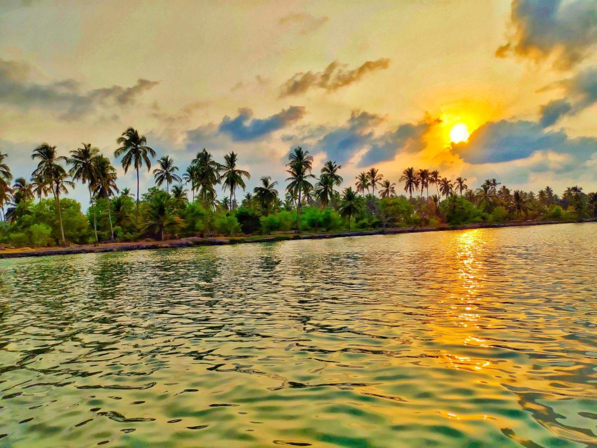 Paradise Lagoon Kalyānpur Kültér fotó